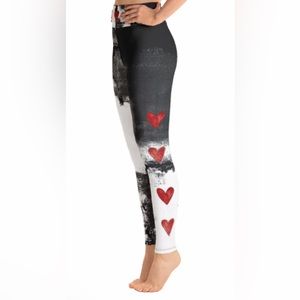 Debbie Dannheisser Black & White w/ Red Hearts High Waist Leggings, Sz L